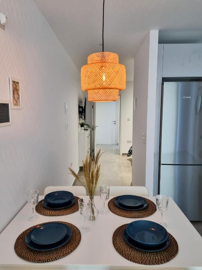Brand New - Massive Studio - E1 - Self Catering Gibraltar Bagian luar foto